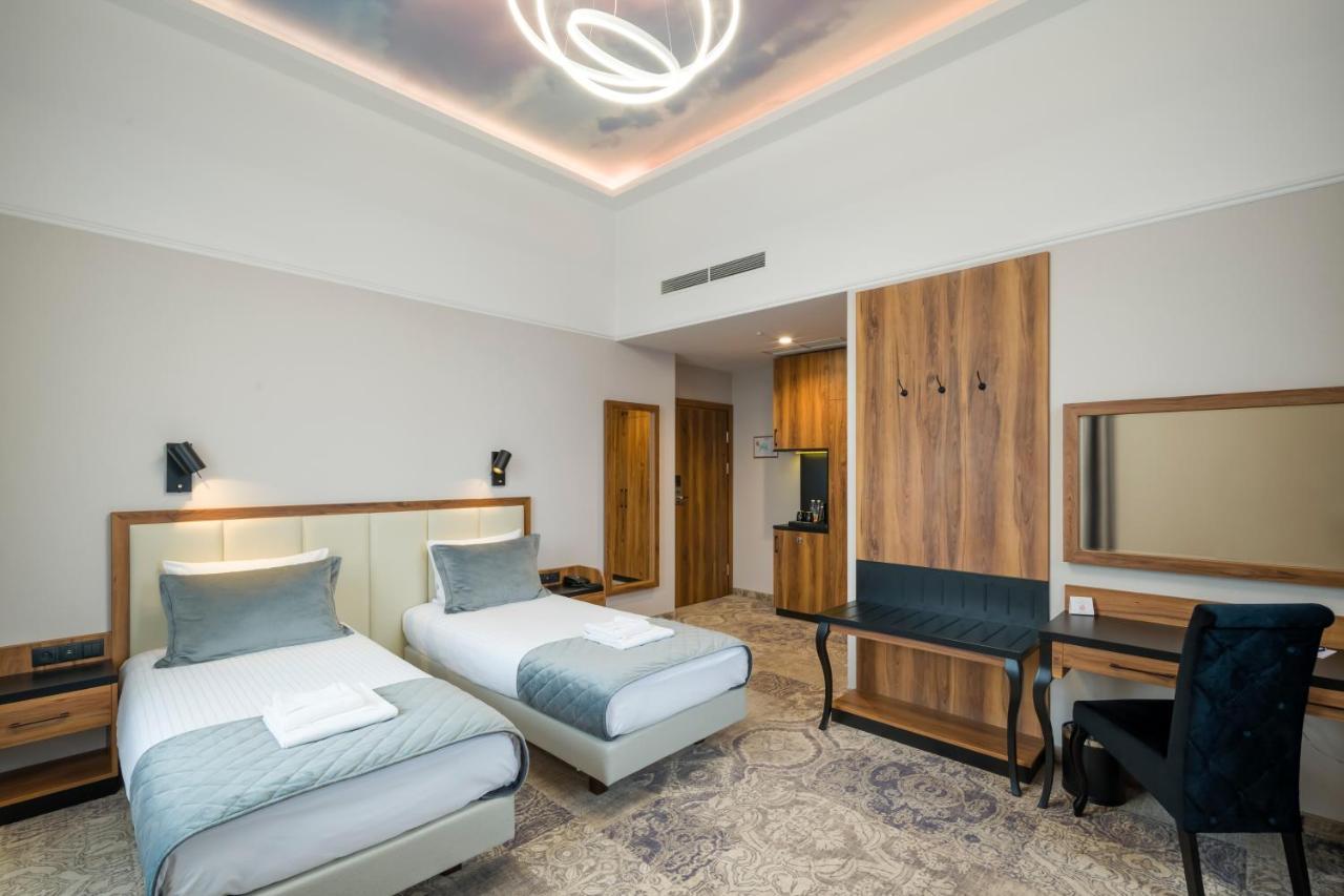 Sky Готель 4*